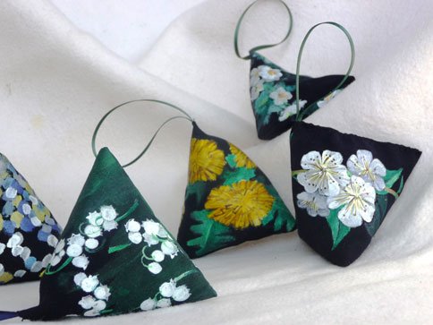 Bemalte Lavendelsäckchen